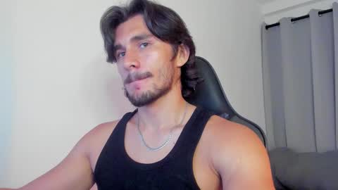 Snapshot of axel_owen chatting on 09-20-25, 11:17 Axel online show from 09-20-25, 11:17