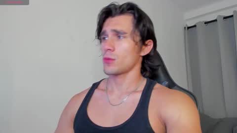 Snapshot of axel_owen chatting on 10-05-25, 11:24 Axel online show from 10-05-25, 11:24