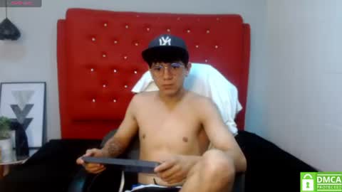 axel_rose20 online show from 07-18-26, 03:44