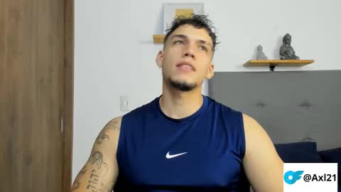 INDEPENDENT MODEL  online show from 11-01-25, 03:19