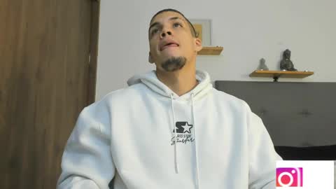 INDEPENDENT MODEL  online show from 05-26-26, 03:13