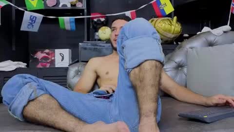 Axel  online show from 07-11-26, 09:16