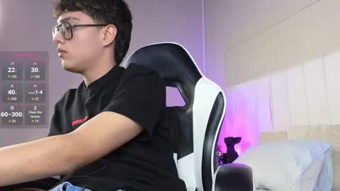 Axel  online show from 01-10-26, 02:13