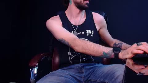 AxelColton online show from 11-01-25, 11:23