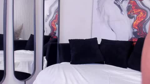 Snapshot of axelgowther_ chatting on 03-01-25, 11:28 Axel Gowther online show from 03-01-25, 11:28