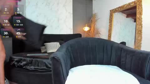 Snapshot of axelgowther_ chatting on 10-16-25, 11:44 Axel Gowther online show from 10-16-25, 11:44