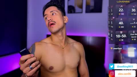 Snapshot of axelking13 chatting on 01-17-26, 12:59 Axel King online show from 01-17-26, 12:59