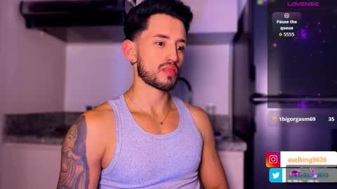 Snapshot of axelking13 chatting on 03-11-26, 11:44 Axel King online show from 03-11-26, 11:44