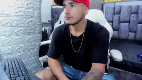 Axell Cross2 online show from 02-26-25, 02:26