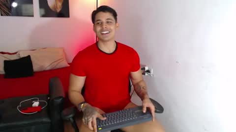 Snapshot of axell_dior chatting on 07-11-26, 01:41 axell online show from 07-11-26, 01:41