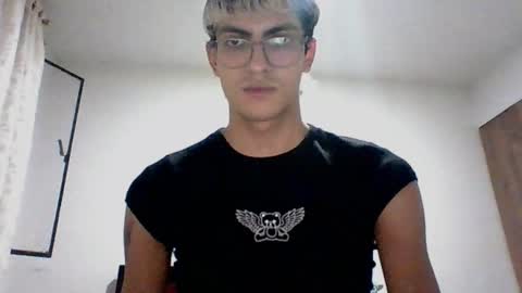 Snapshot of axellatino_ chatting on 12-02-24, 12:19 Axel online show from 12-02-24, 12:19