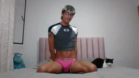 Snapshot of axellatino_ chatting on 12-12-24, 07:30 Axel online show from 12-12-24, 07:30