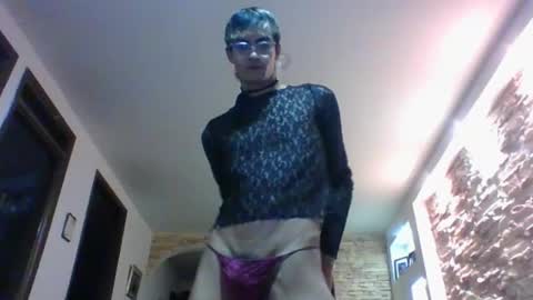 Snapshot of axellatino_ chatting on 12-18-24, 12:43 Axel online show from 12-18-24, 12:43