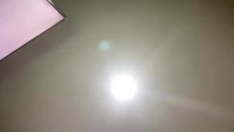Snapshot of axellatino_ chatting on 01-06-25, 12:27 Axel online show from 01-06-25, 12:27