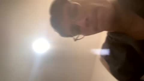 Snapshot of axellatino_ chatting on 01-20-25, 06:43 Axel online show from 01-20-25, 06:43