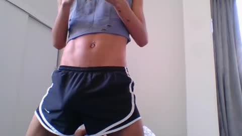 Snapshot of axellatino_ chatting on 02-14-25, 03:26 Axel online show from 02-14-25, 03:26