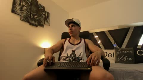 axelmartinezz online show from 04-05-26, 08:28