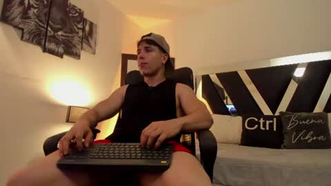 axelmartinezz online show from 06-18-26, 10:25