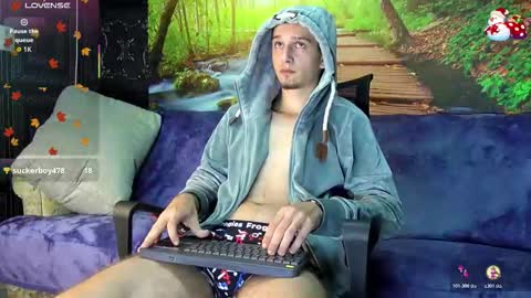 Snapshot of axelmaxximo chatting on 11-08-25, 03:50 Axxel online show from 11-08-25, 03:50