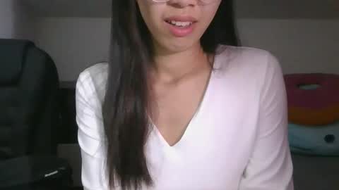 axue online show from 05-13-26, 08:27