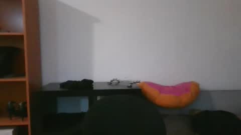 axue online show from 06-08-26, 08:42