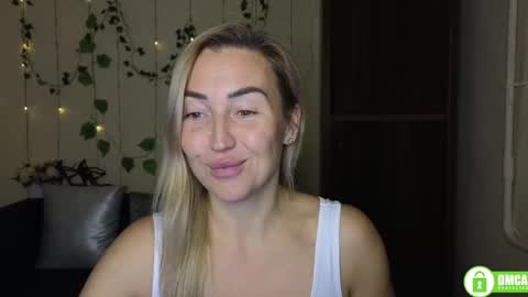 Jully online show from 11-12-25, 06:41