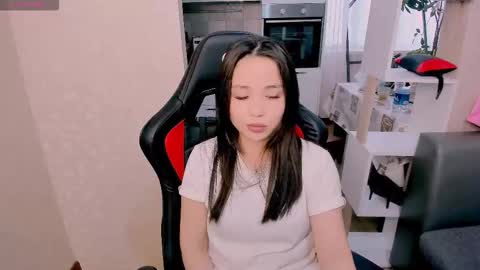 Aya Moon online show from 10-22-25, 04:24