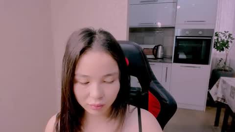 Aya Moon online show from 12-17-25, 04:51
