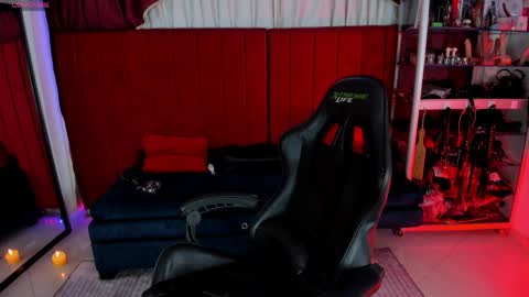 danna online show from 04-28-26, 06:02