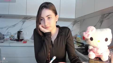 Snapshot of ayesha_thebest chatting on 02-06-26, 11:02 Ayesha online show from 02-06-26, 11:02