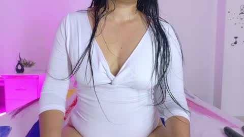 Mariana online show from 06-19-26, 08:12