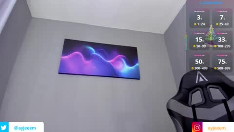 Snapshot of ayjeeem chatting on 11-22-25, 02:27 Andr online show from 11-22-25, 02:27