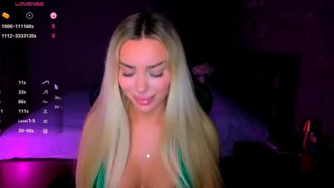  Ayla Demir  online show from 07-30-26, 08:19
