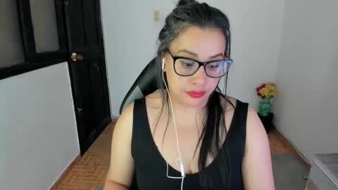 SandyMODELINDEPENDIENT online show from 03-04-25, 04:38