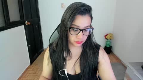 SandyMODELINDEPENDIENT online show from 03-04-25, 07:41