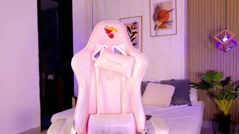 Ayleen online show from 02-16-26, 12:45