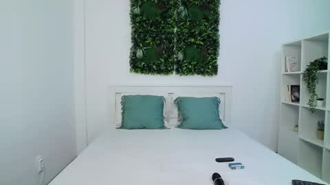 Aylin Ross online show from 01-13-25, 10:45