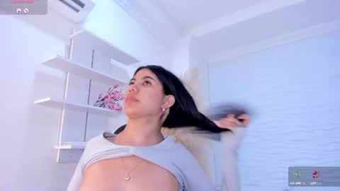 aylinlove_ online show from 07-16-26, 11:49