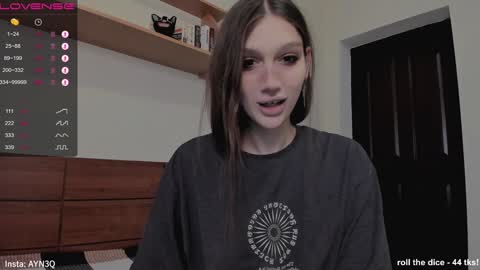 AYNEK        fansly  online show from 01-06-25, 05:19