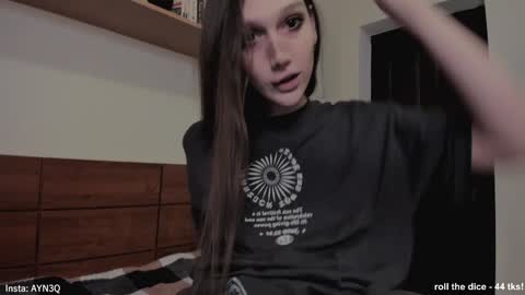 AYNEK        fansly  online show from 01-16-25, 05:23