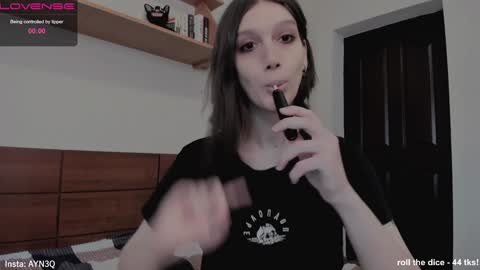 AYNEK        fansly  online show from 02-08-25, 09:35