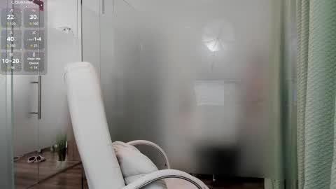 Ayumi online show from 11-22-25, 05:28