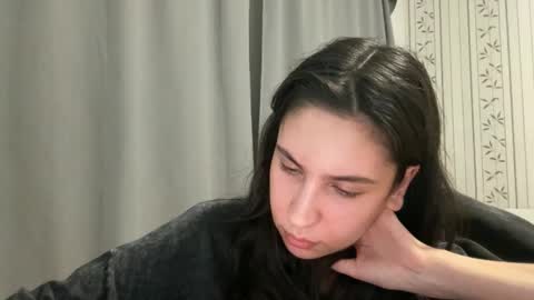  angel  ayya  online show from 10-28-25, 07:49