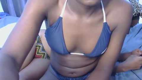 Azalea online show from 11-01-25, 06:59