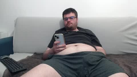 Azer online show from 04-15-26, 08:42