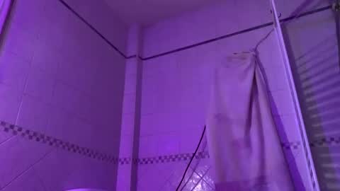 Snapshot of azero87 chatting on 02-22-26, 10:41 bi steel online show from 02-22-26, 10:41