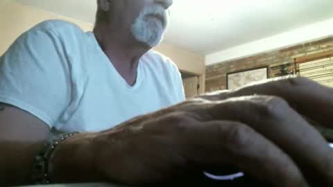 Snapshot of azjohnny chatting on 03-20-26, 03:44 azjohnny online show from 03-20-26, 03:44
