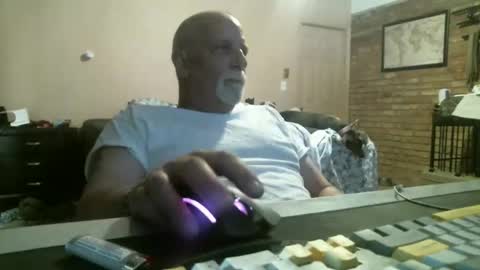 Snapshot of azjohnny chatting on 04-04-26, 06:49 azjohnny online show from 04-04-26, 06:49