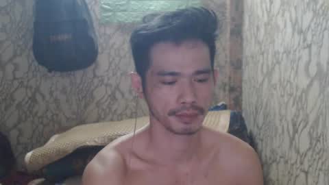 Snapshot of azn_philip chatting on 01-10-25, 09:13 Philip online show from 01-10-25, 09:13