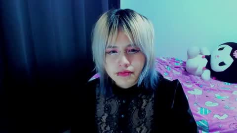 Azu Moure online show from 07-30-26, 04:44